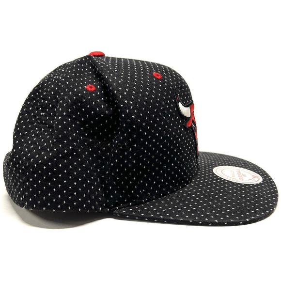 Chicago Bulls Mitchell and Ness Snapback Hat Rare Dotted Pattern All Over - Picture 2 of 12